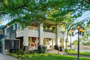 Quiet, Luxury Home near Downtown